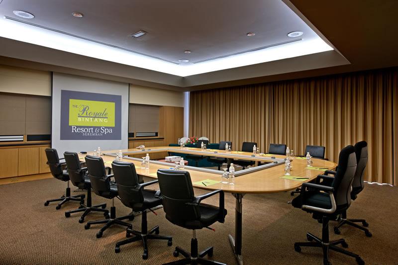 Royale Chulan Seremban Exterior photo A meeting room