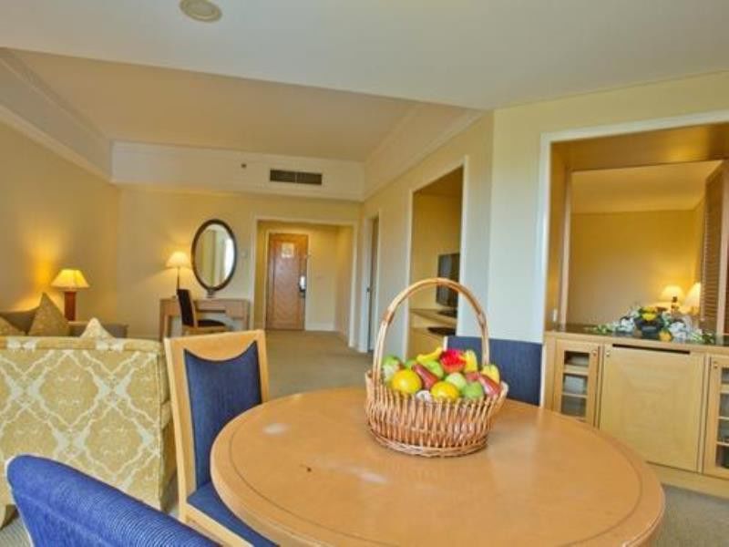 Royale Chulan Seremban Exterior photo A suite at the Grand Hotel