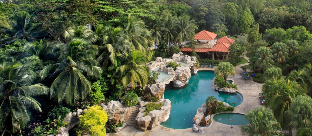 Royale Chulan Seremban Exterior photo The Rock Pool